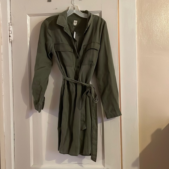 Gap Shirtdress NWT - Picture 2 of 4